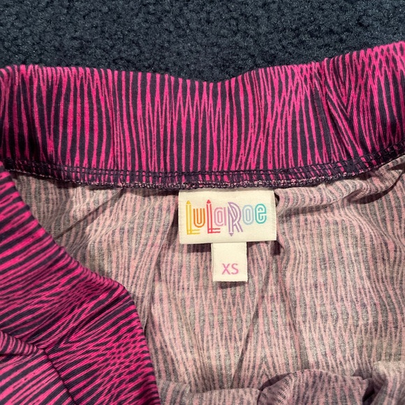 LOT OF 2 XS MADISON SKIRT LULAROE - Picture 4 of 4